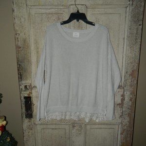 Pins and Needles Lace Bottom Sweater Size Large (R-4)
